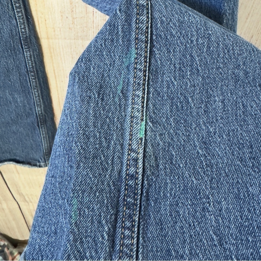 Levis Womens 70s Flare Legs distressed jeans size 28 - Picture 10 of 10